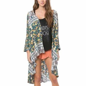 O’Neill Floral Boho Wrap Kimono Size M/L Lightweight Layering Beachy
